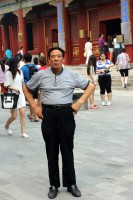 ��nsk� fe��k p�zuje fotografovi