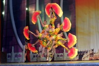 a pak �e na kole m��ou jet jen dva - d�kazem je t�chto deset akrobatek