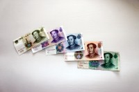 budete platit Maem zelen�m, fialov�m, modr�m, �erven�m nebo tmav� zelen�m?