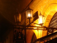 V temn�ch ulic�ch Temple Baru