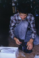  Rozbalov�n� d�rku u babi�ky