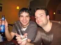 pivo doch�z�, p�ech�z� se na RC kolu:)