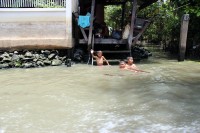 rann� koupel ve �pinav� �ece