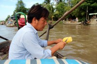 takhle se p�ipravuje ananas...